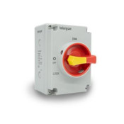 Enclosed Compact Switch S3 - 20A-3P+N-IP65 - Red lockable handle - Telergon